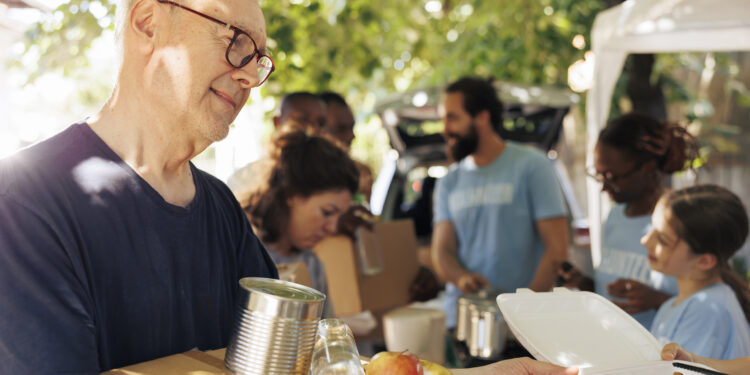 Helping Others Could Be the Secret to a Sharp Brain as You Age