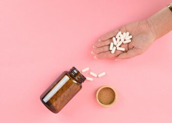 Oestrogen Therapy Eases Hot Flushes, but Women May Notice These Unexpected Changes